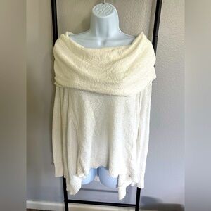 Free People Ivory Cream Off-the-Shoulder Relaxed Sweater. Size: Large.